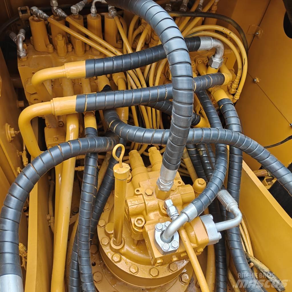 CAT 320D2 대형 굴삭기 29톤 이상