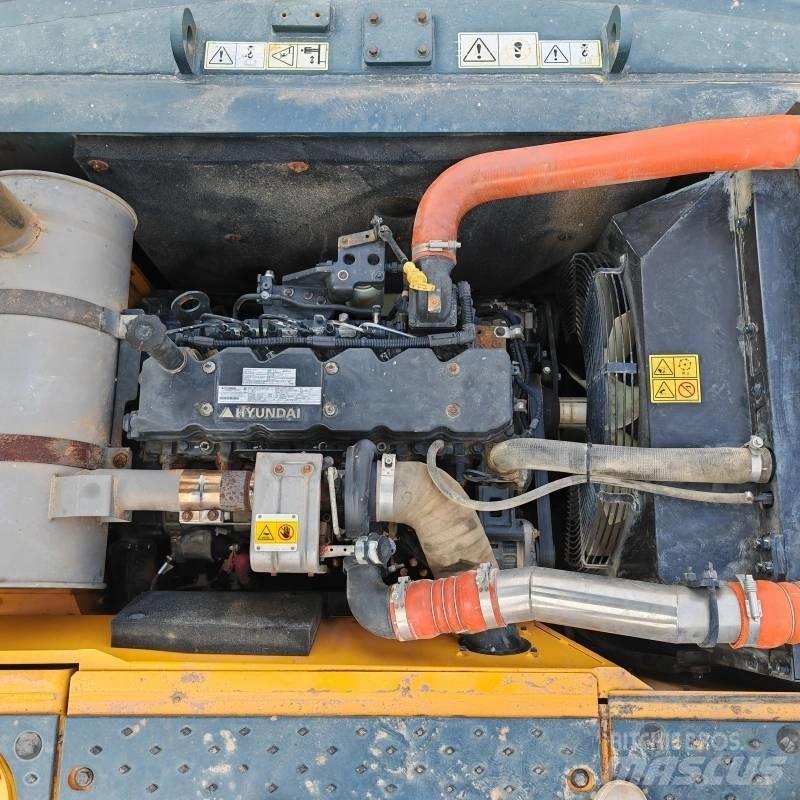 Hyundai 305L 대형 굴삭기 29톤 이상