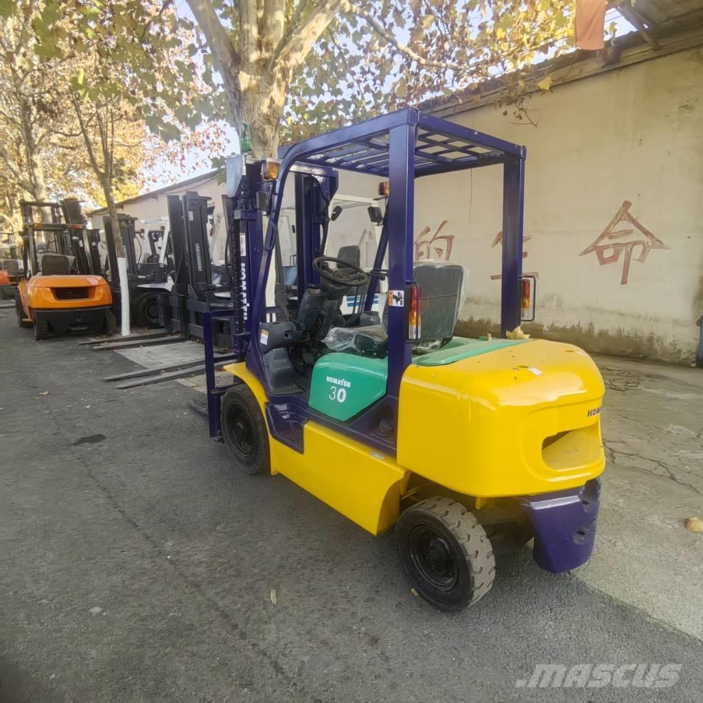  小松叉车 3t 디젤 지게차