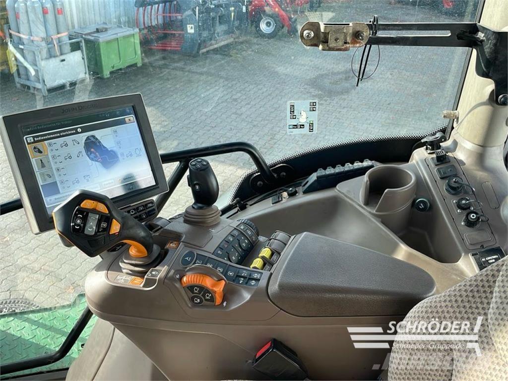 John Deere 6230 R 트랙터