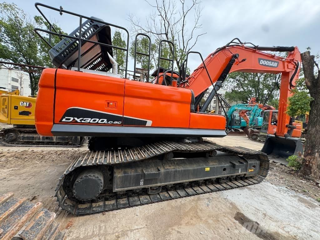 Doosan DX 300 LC LR 대형 굴삭기 29톤 이상