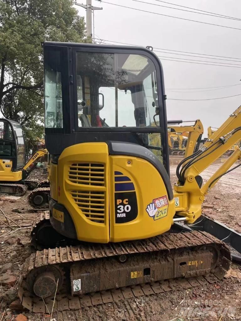 Komatsu PC30 소형 굴삭기 7톤 미만
