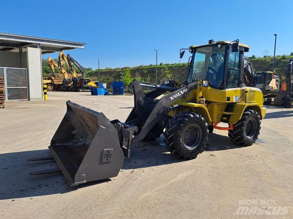 Volvo L 35 G  스키드로더