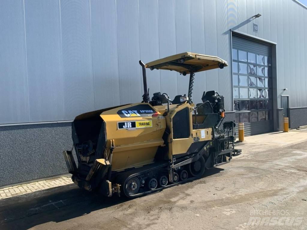 CAT AP355F 아스팔트 포장장비
