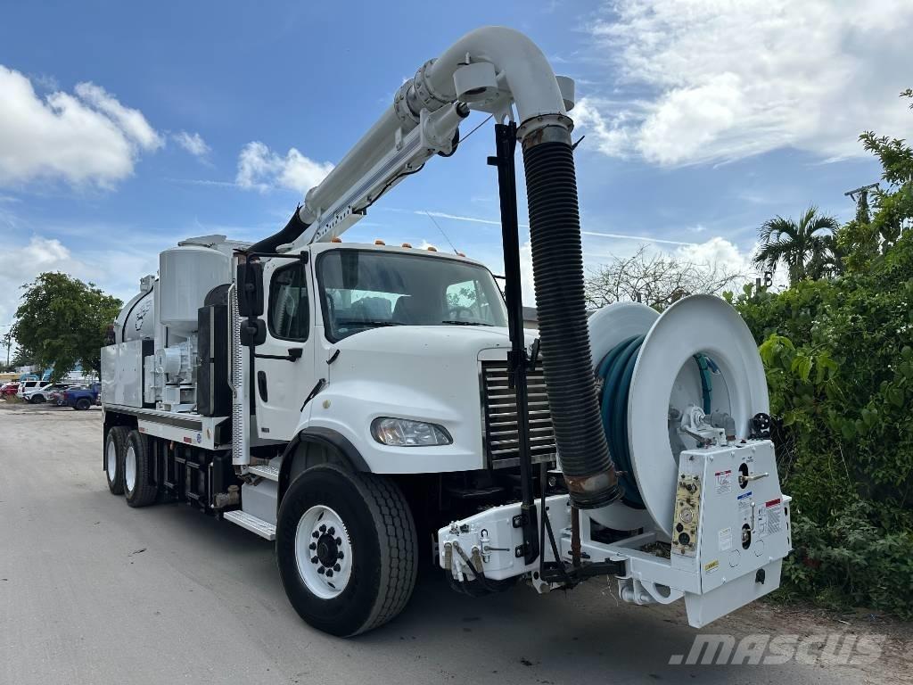 Freightliner M2 콤비/진공 트럭