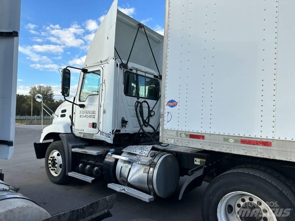 Mack Truck 트랙터 유닛