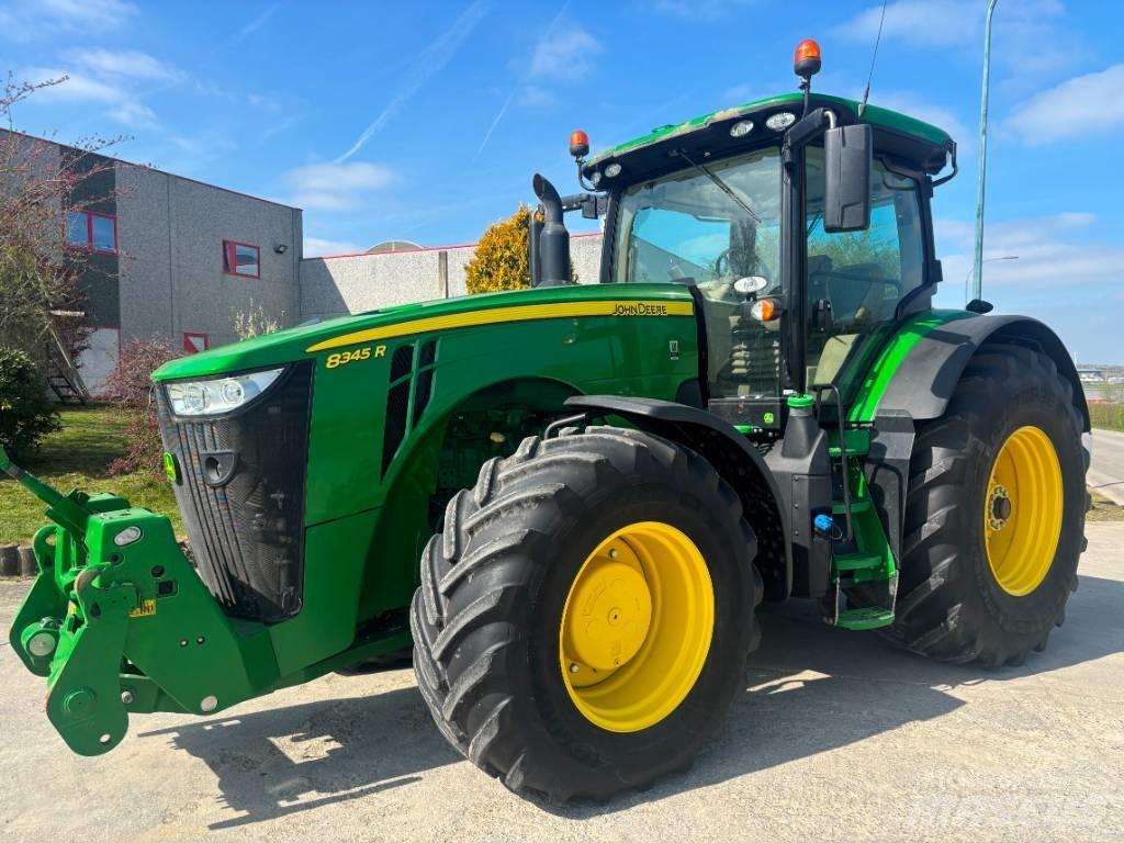 John Deere 8345 R 트랙터
