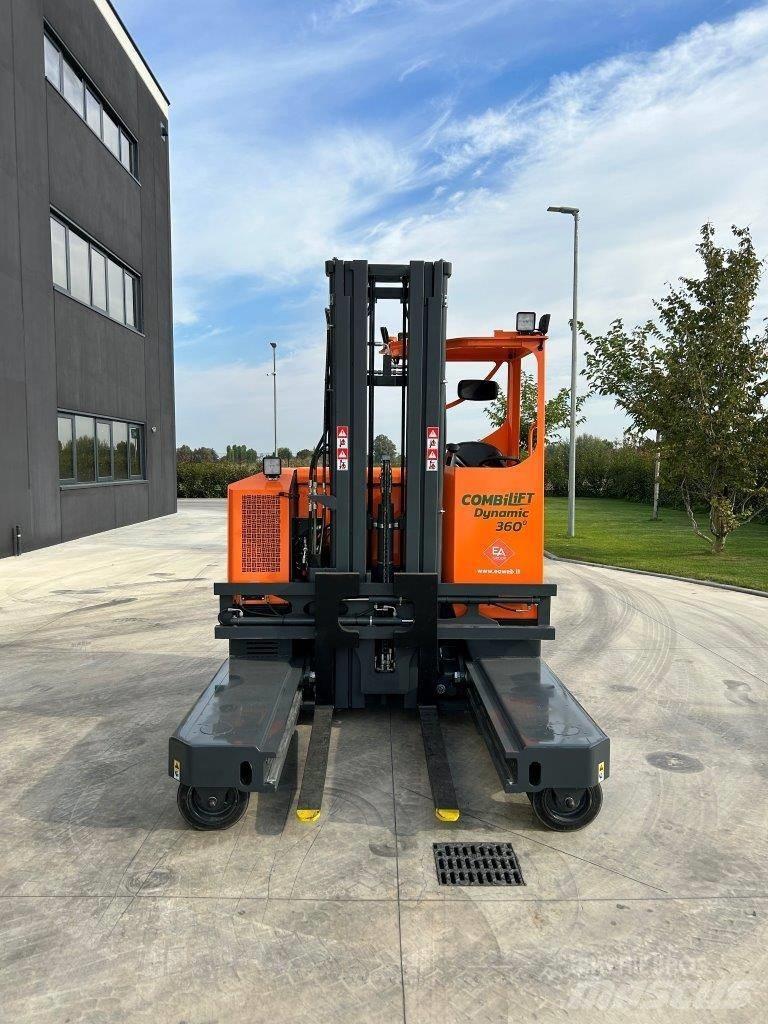 Combilift MR4 4방향 리치트럭