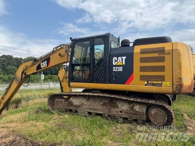 CAT 323 E 대형 굴삭기 29톤 이상