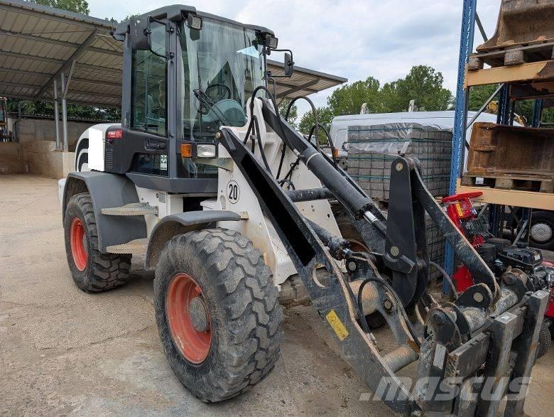 Bobcat TL 120  휠로우더