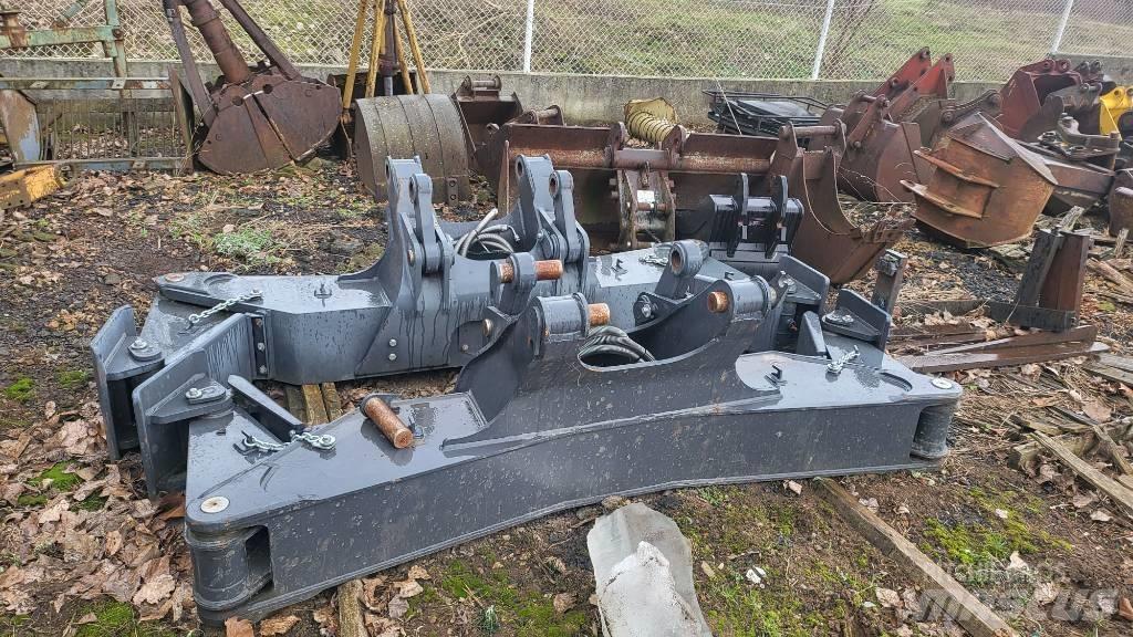 Doosan outdigger 섀시 및 서스펜션