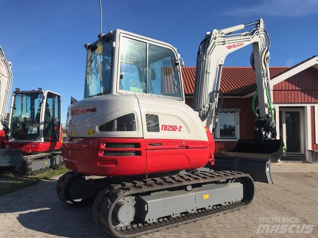Takeuchi TB250-2 소형 굴삭기 7톤 미만