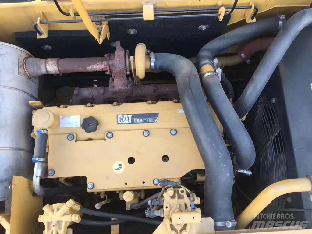 CAT 323 대형 굴삭기 29톤 이상