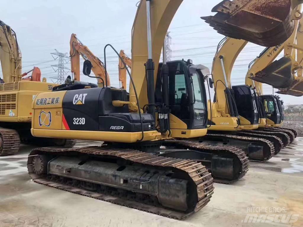CAT 323 대형 굴삭기 29톤 이상