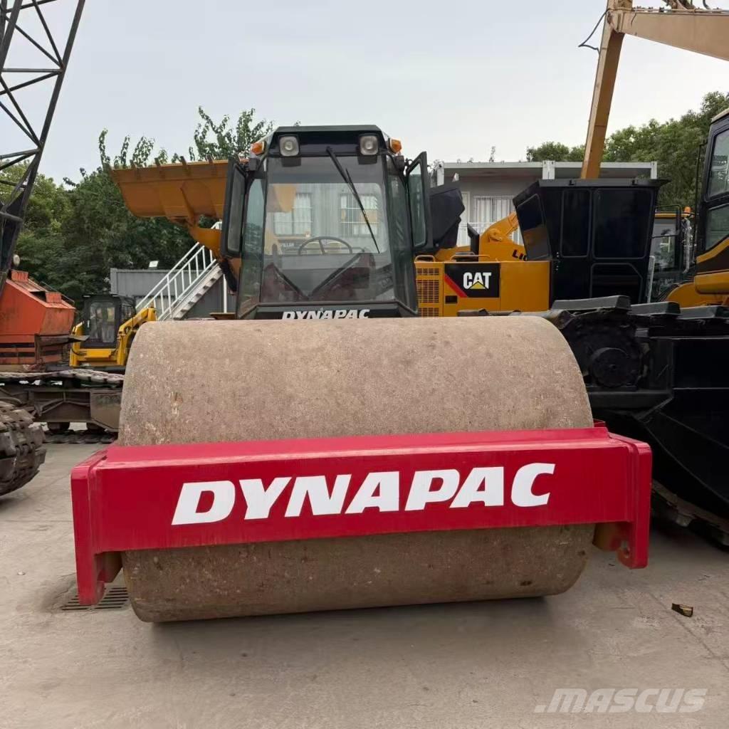Dynapac CA 30 D 싱글 드럼 롤러