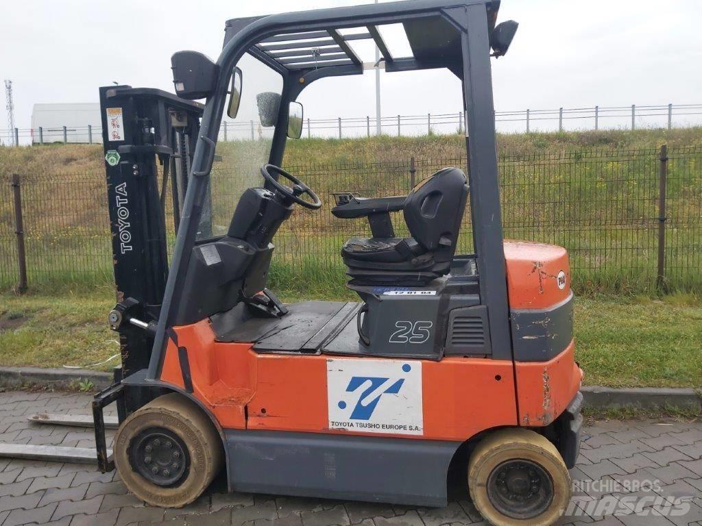 Toyota 7 FB MF 25 전동 지게차