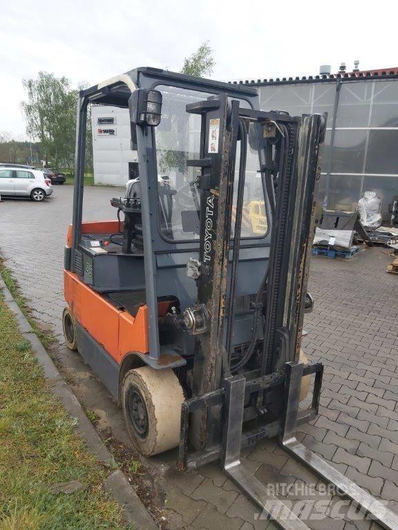 Toyota 7 FB MF 25 전동 지게차