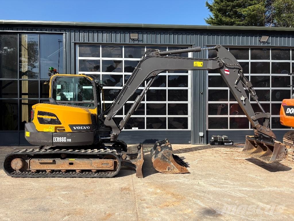 Volvo ECR 88 D PRO 중형굴삭기 7톤-28톤