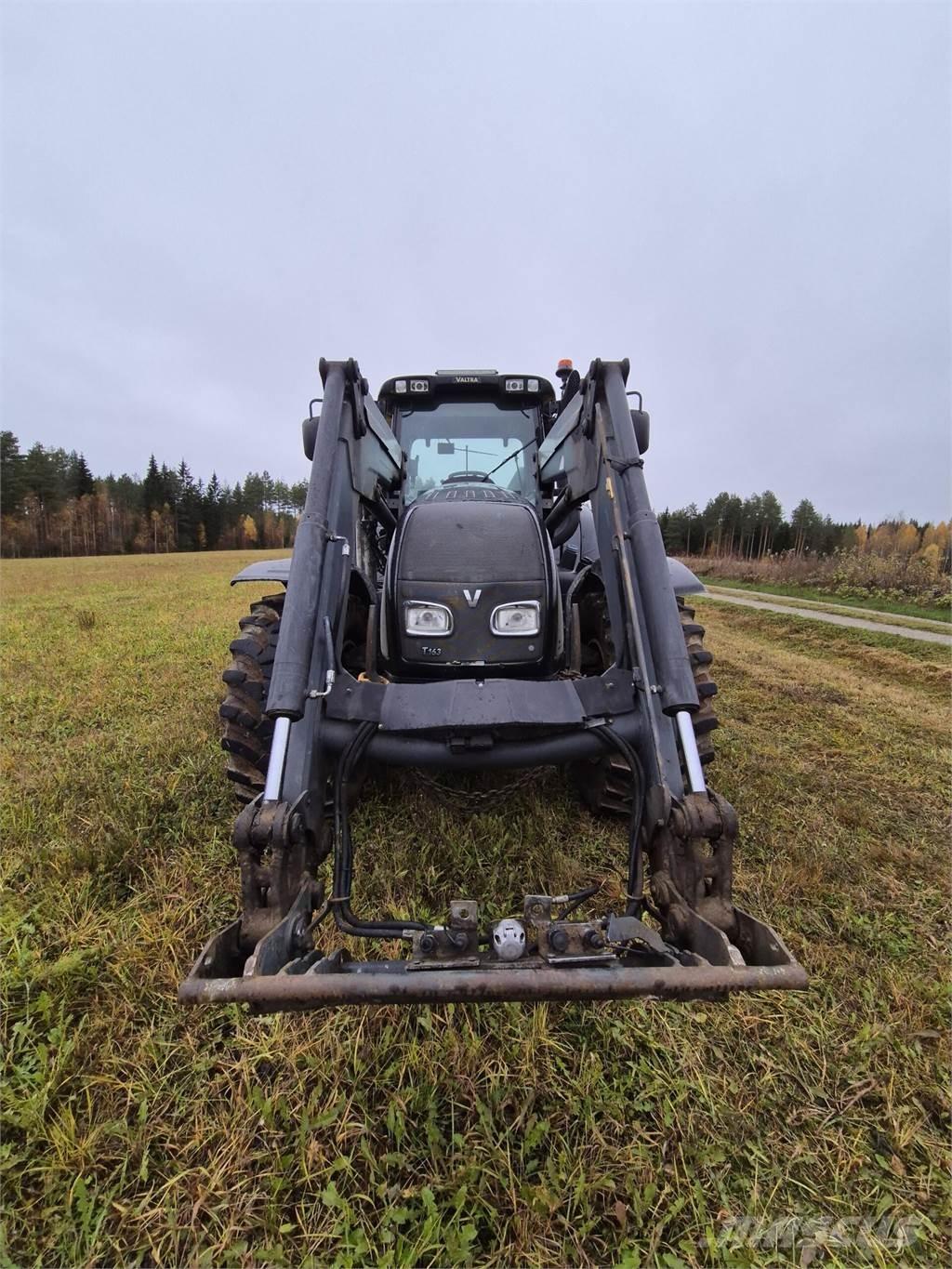 Valtra T163e V 트랙터