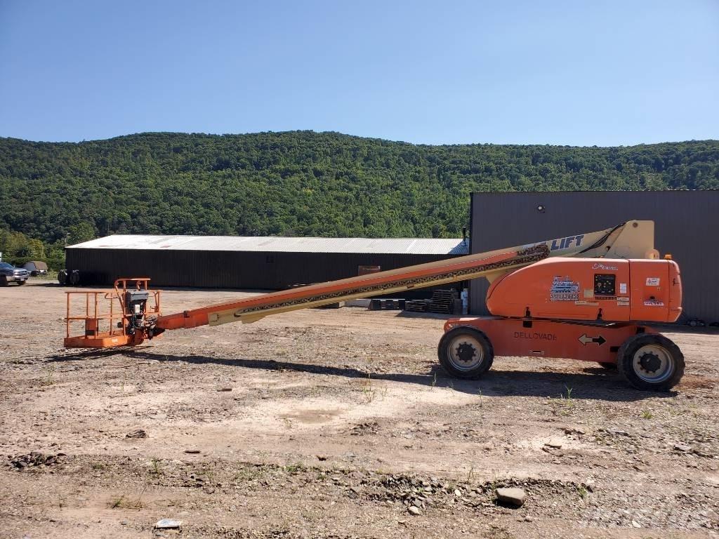 JLG 800 S 험지용 트럭