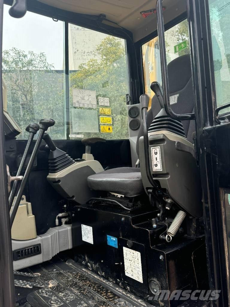 CAT CAT 305.5E2 소형 굴삭기 7톤 미만