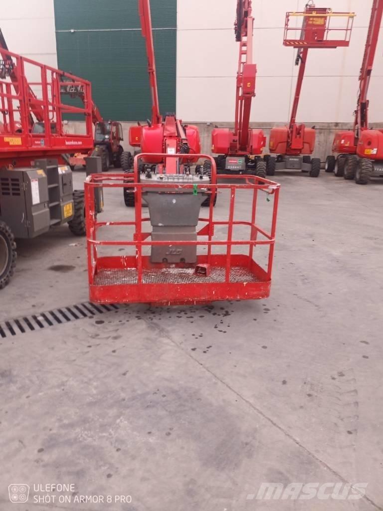 JLG 660 SJ 견인식 전동이동 리프트