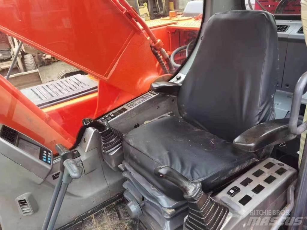 Doosan DX225LC 대형 굴삭기 29톤 이상