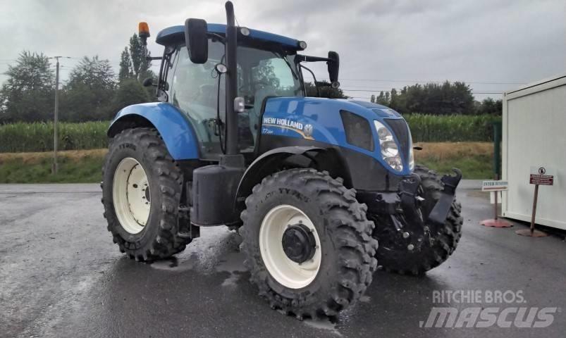 New Holland T 7.200 트랙터