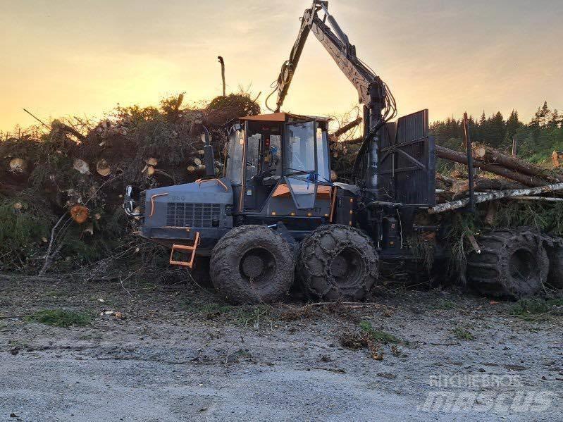 Valmet 860 원목 포워더