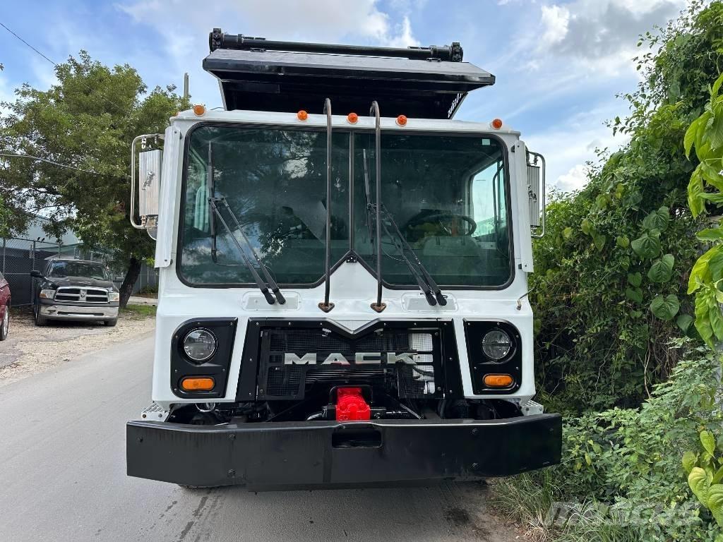 Mack MR613 폐기물 수거 트럭