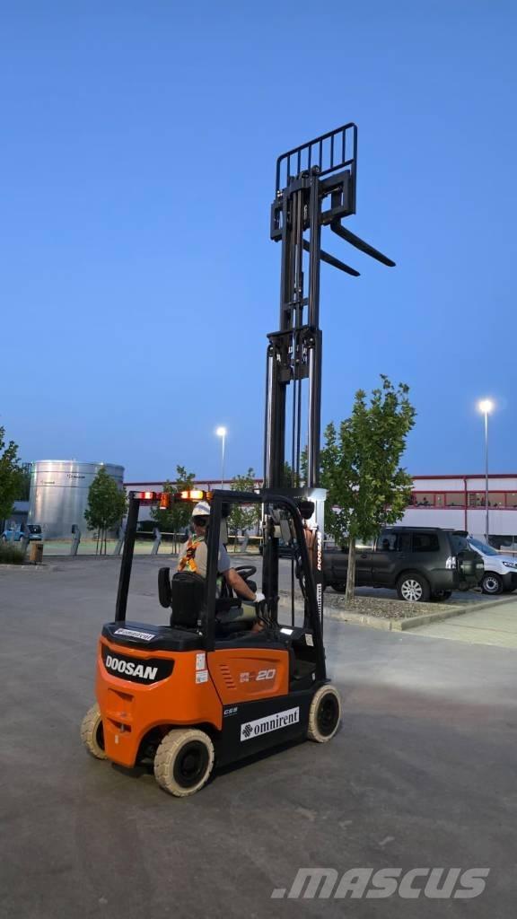 Doosan B 20 X-7 Plus 전동 지게차