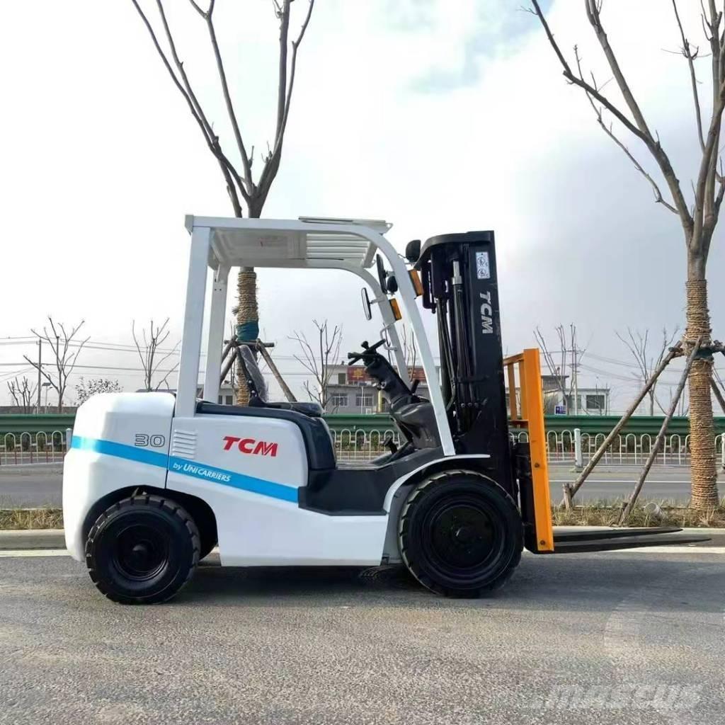 TCM FD 30 디젤 지게차