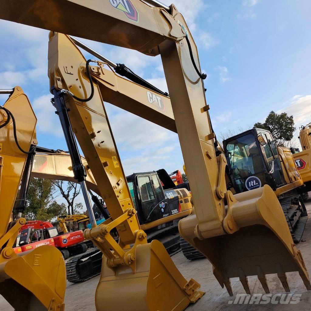 CAT 320 D 대형 굴삭기 29톤 이상