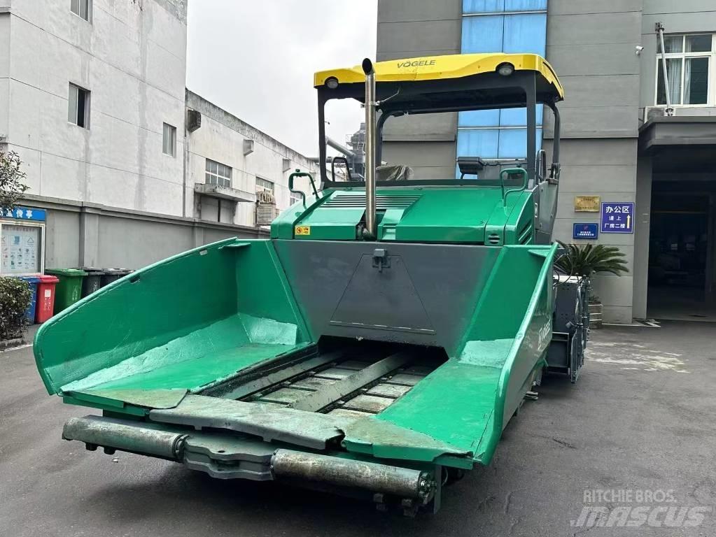 Vögele S1900-3L 아스팔트 포장장비