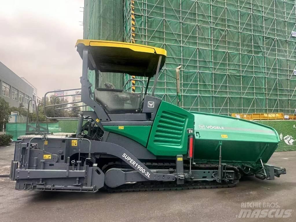 Vögele S1900-3L 아스팔트 포장장비