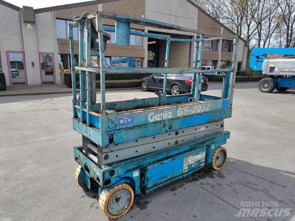 Genie GS 2032 가위형 리프트