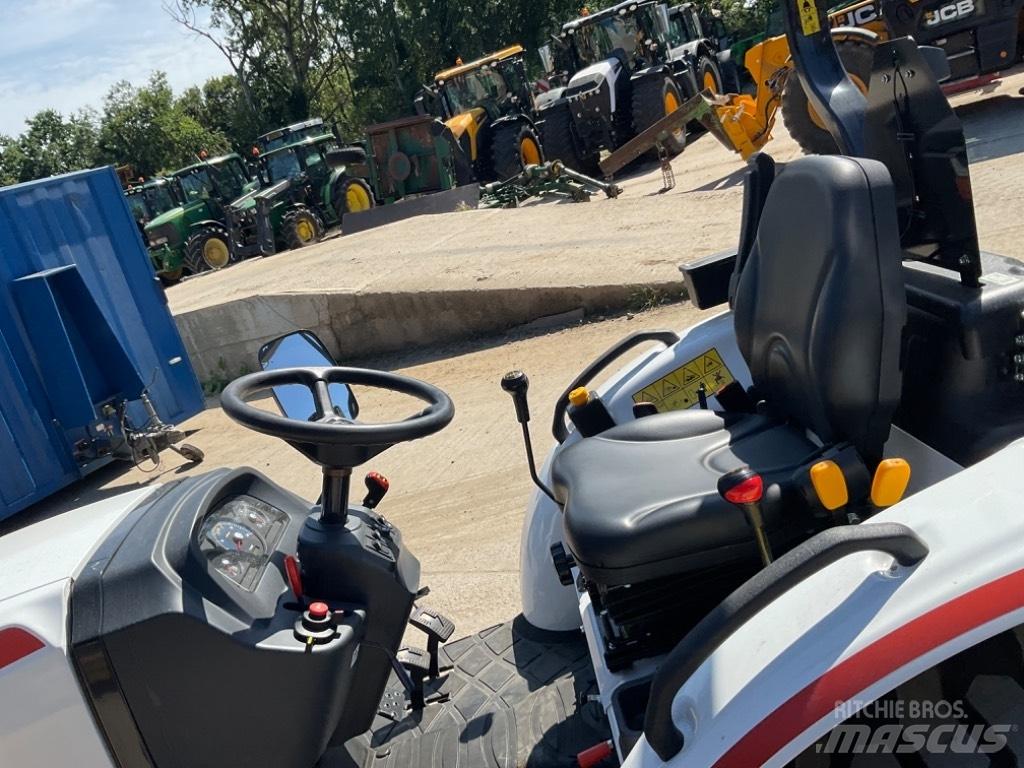 Bobcat CT 2025 트랙터