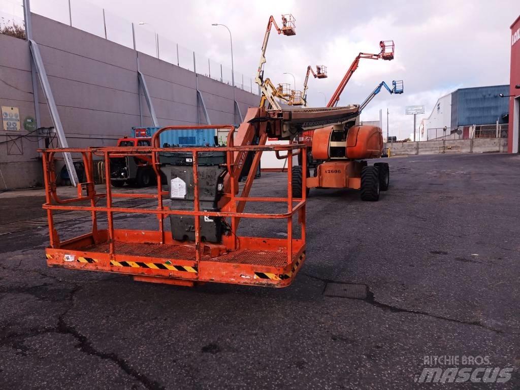 JLG 860 SJ 견인식 전동이동 리프트