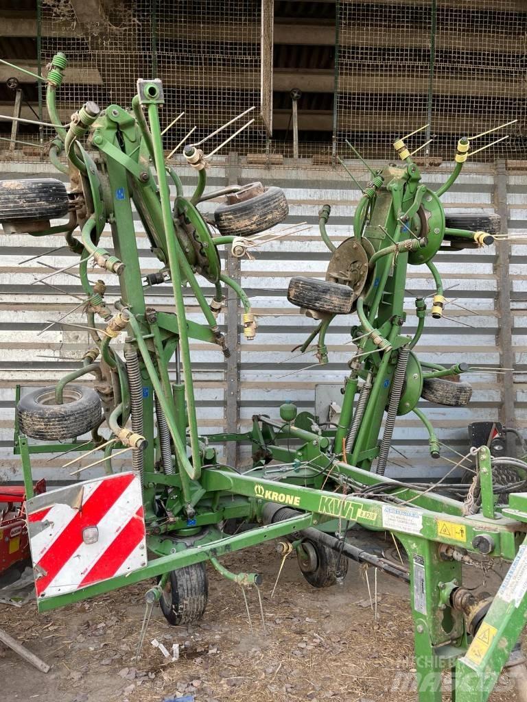 Krone KWT 882 갈퀴 및 테더