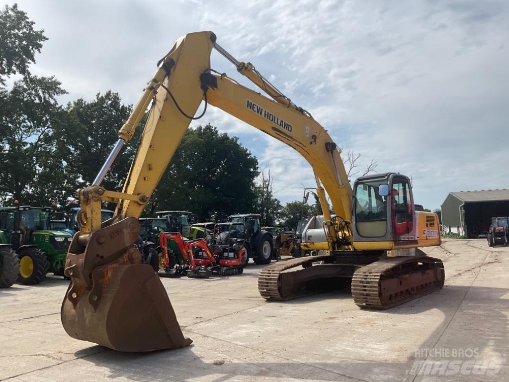 New Holland E 305 대형 굴삭기 29톤 이상