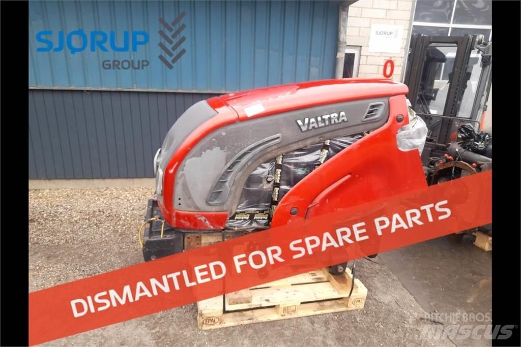 Valtra N142 트랙터