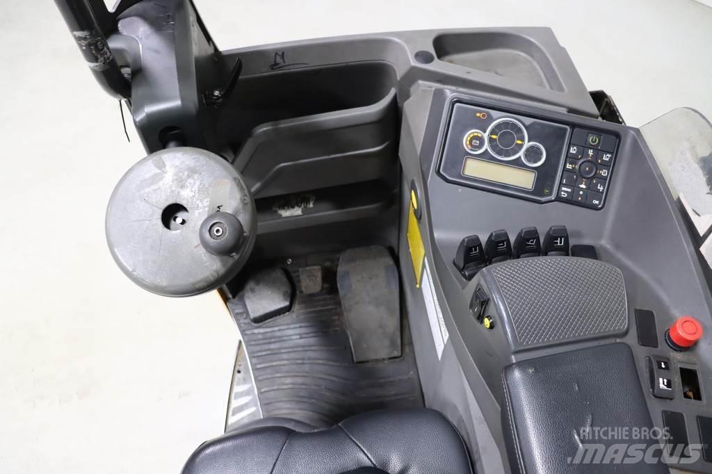 Atlet UMS160D 리치 트럭