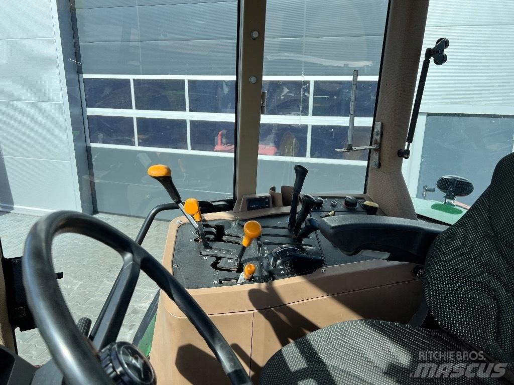 John Deere 7710 PQ 트랙터