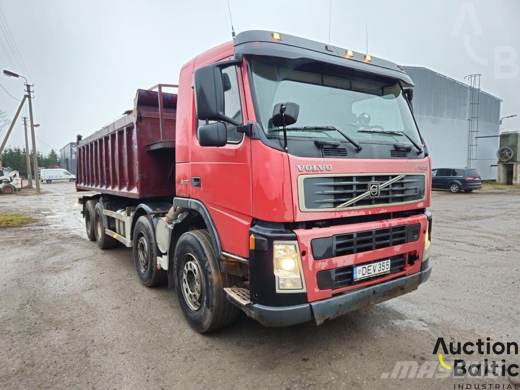 Volvo FM12 덤프 트럭