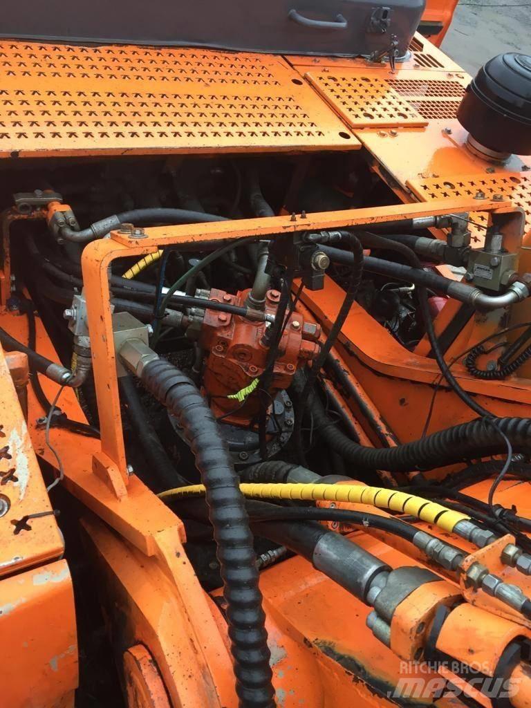 Doosan DX420LC 대형 굴삭기 29톤 이상