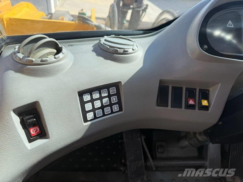 Volvo L 150 E  휠로우더