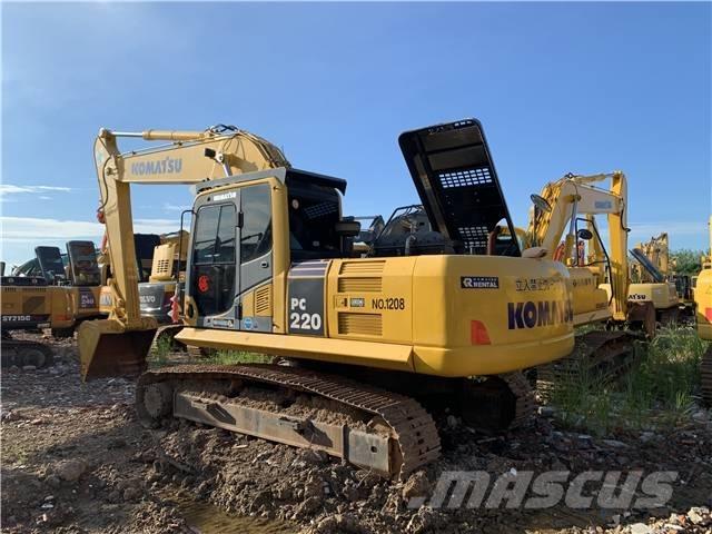 Komatsu PC 220-8 대형 굴삭기 29톤 이상