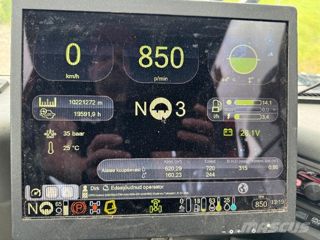 Komatsu 931.1 원목 하베스터