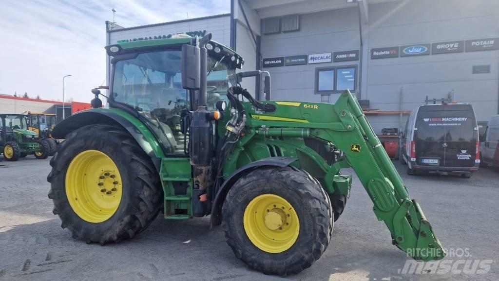 John Deere 6130 R 트랙터