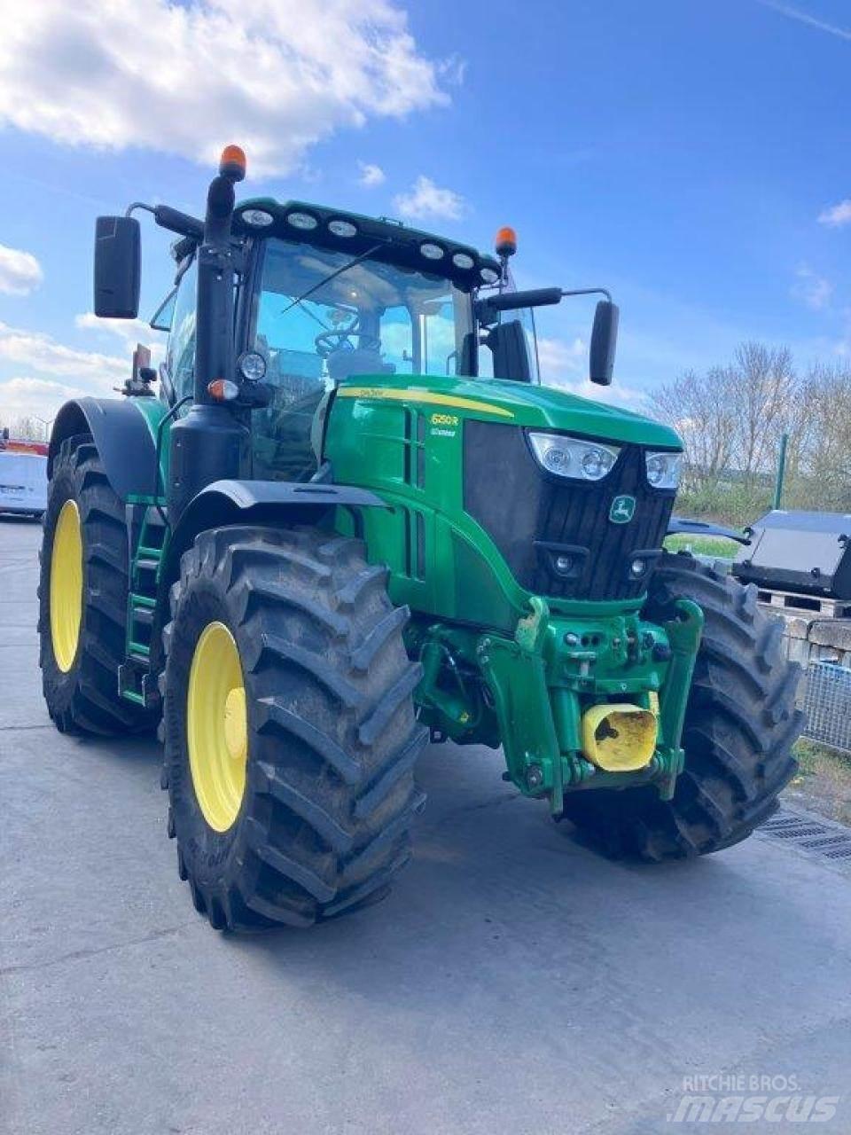John Deere 6250R 트랙터